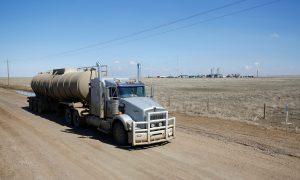 Facing Shipping Constraints, Canada Moving Oil One Truckload at a Time