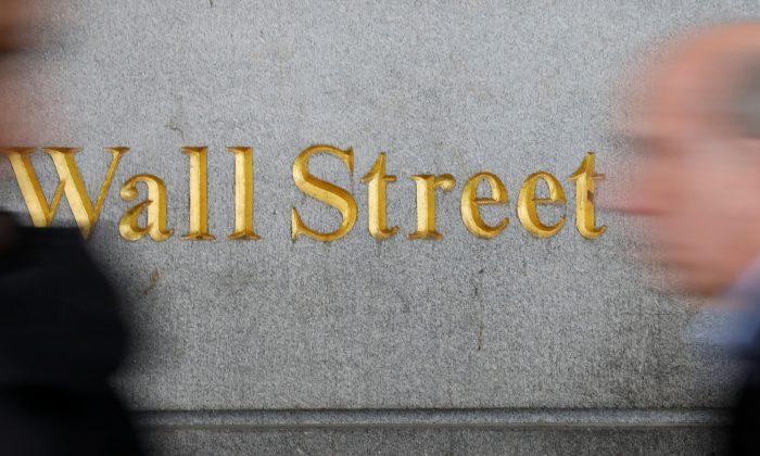 Wall Street Stumbles on Rising Treasury Yields, Inflation Worries