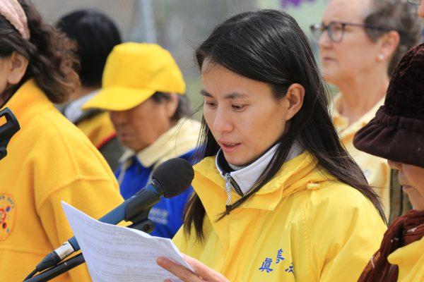 A Falun Gong adherent gives a speech at a rally by the Chinese Embassy in Ottawa on April 24, 2018.The rally commemorated a peaceful appeal for freedom of belief that took place on April 25, 1999, in Beijing, China. (The Epoch Times)