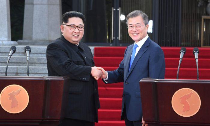 Trump Praises Talks Between North, South Korean Leaders, Welcomes End of War Promise