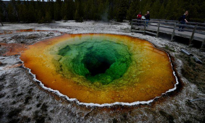 Unusual Eruptions at World’s Largest Active Geyser in Yellowstone