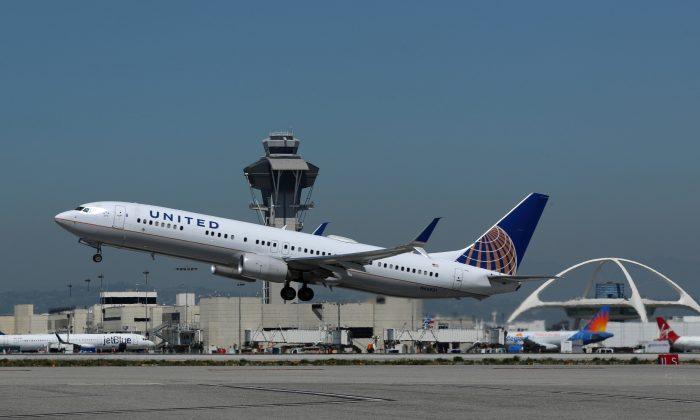 United Airlines Resumes Pet Transport Program After Missteps