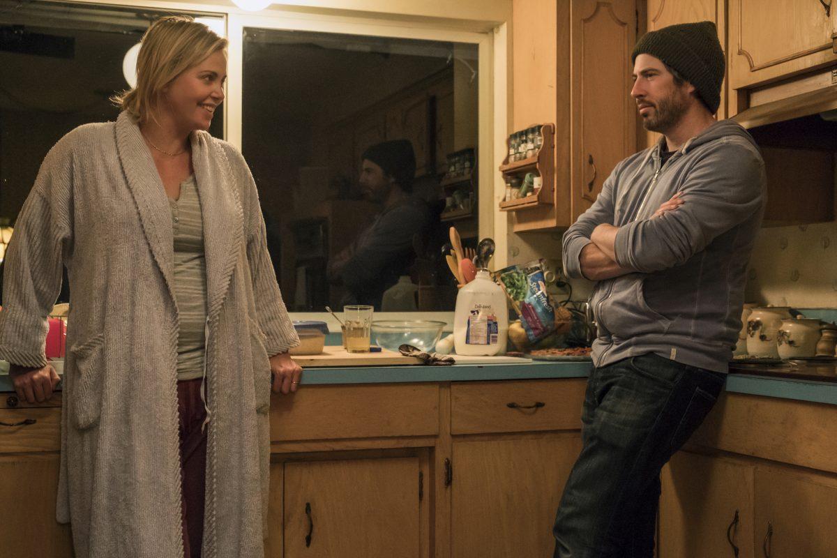 <span style="color: #333333;">Charlize Theron and director Jason Reitman on the set of "Tully.” (Kimberly French/Focus Features)</span>