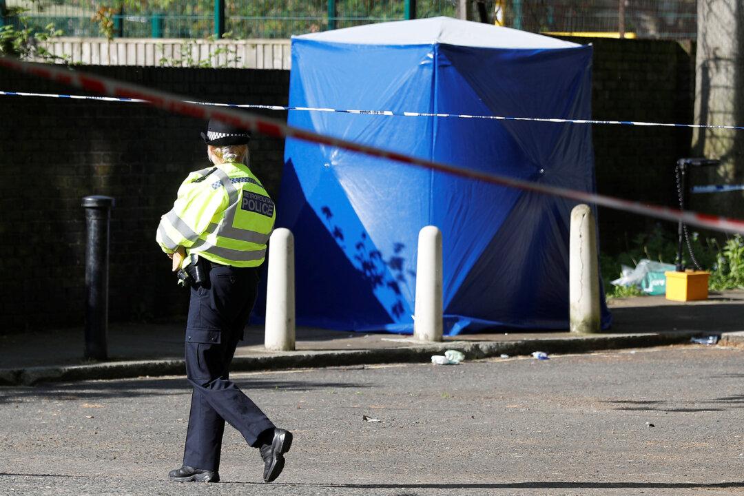 17-Year-Old Dies From Gunshot Wound in South London