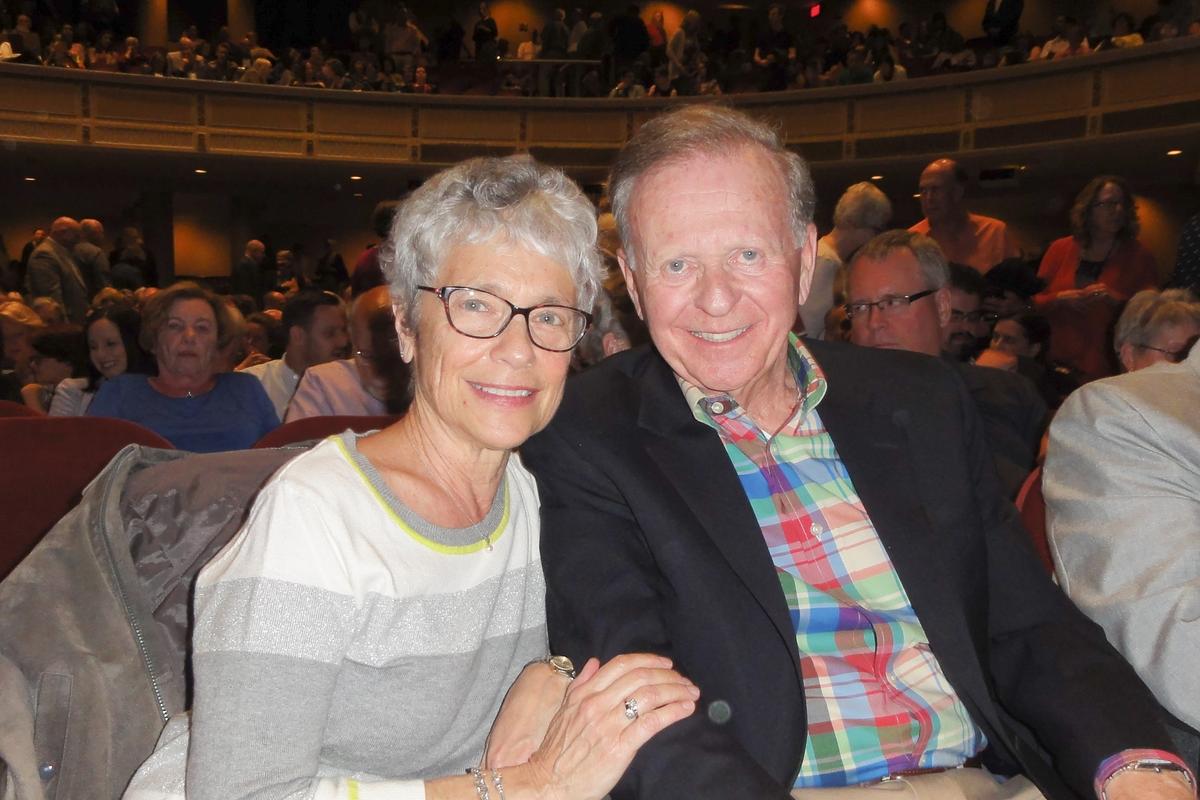 Business Owner Says Shen Yun Is a ‘Wonderful Experience’