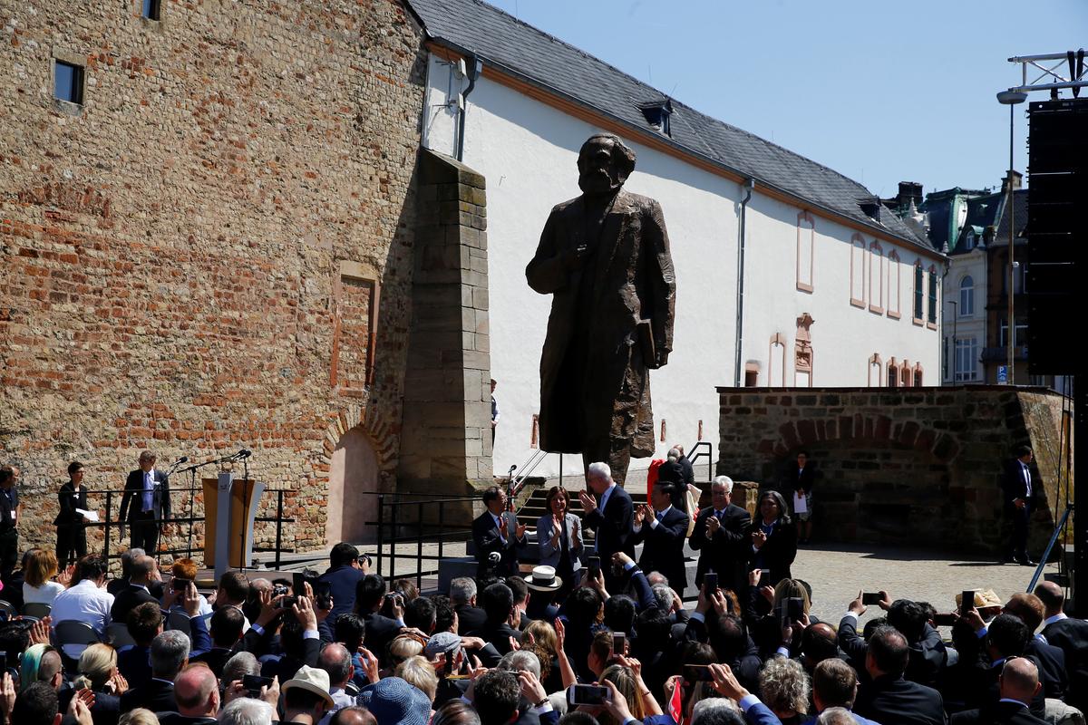 Chinese Regime Gifts a Karl Marx Statue to Germany, But Locals Balk