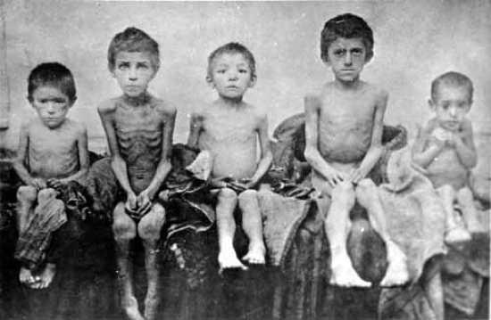 Children during a Stalin-era famine in Ukraine. The famine, known as the “Holodomor,” took place between 1932 and 1933. (Public Domain)
