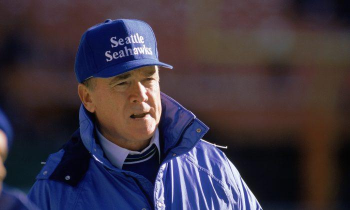 Longtime NFL Coach Knox Dies at 86