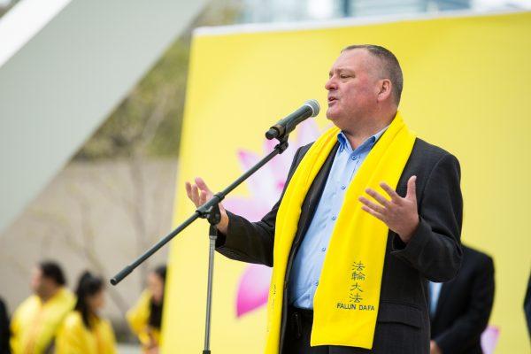 Brad Butt, a former Conservative MP, speaks at an event celebrating Falun Dafa Day in Toronto on May 12, 2018. (Evan Ning/The Epoch Times)