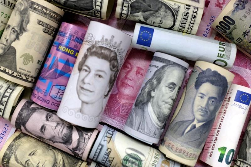 Foreign Treasury Holdings Surge to Record High Even as China, Japan Sell US Debt