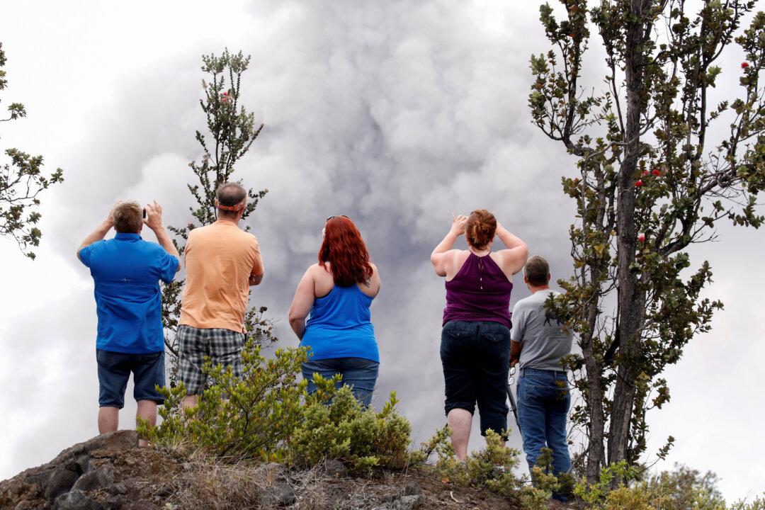‘Ballistic Blocks’ Shoot From Hawaii Volcano, May Mark Start of Violent Eruptions