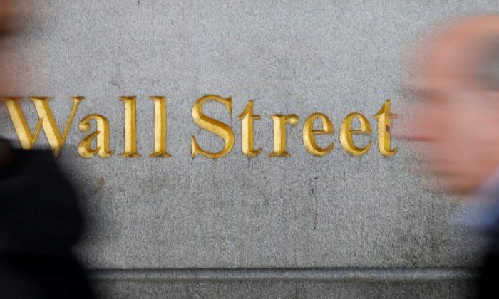 Lack of Wall St Back-Office Deters Mainstream Crypto Investments