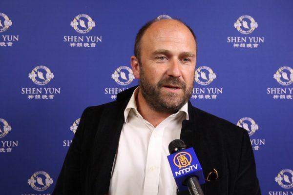 Shen Yun a Spiritual Journey We Need, Doctor Says