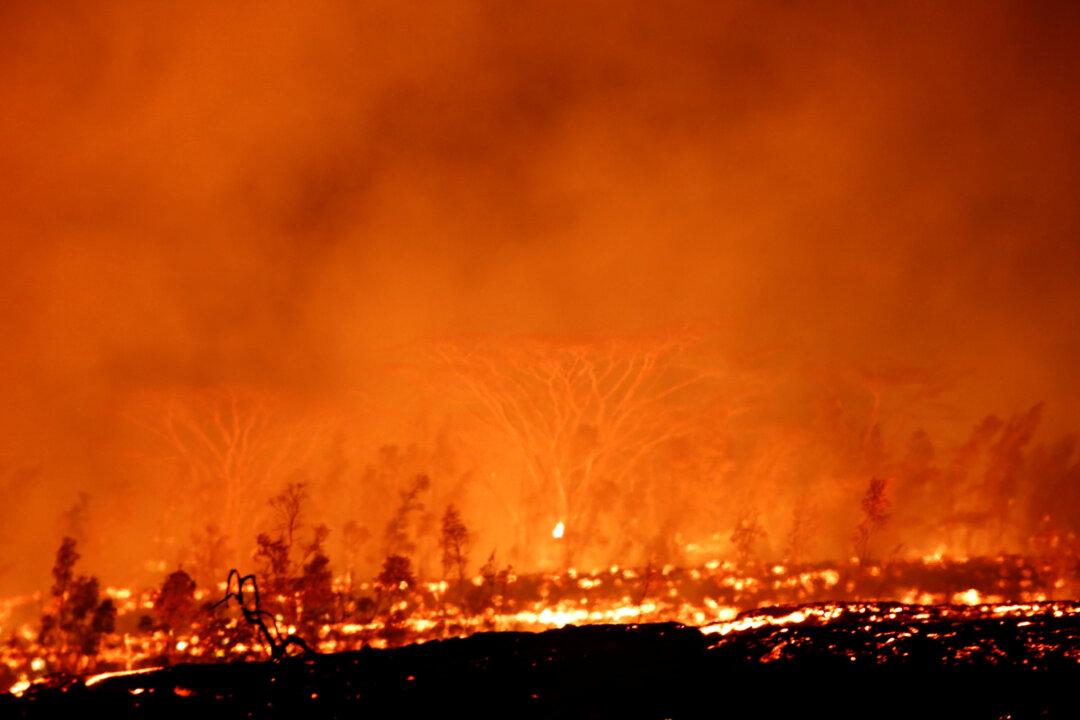 Hawaii Reports First Serious Injury From Volcano as Lava Threatens Escape Routes
