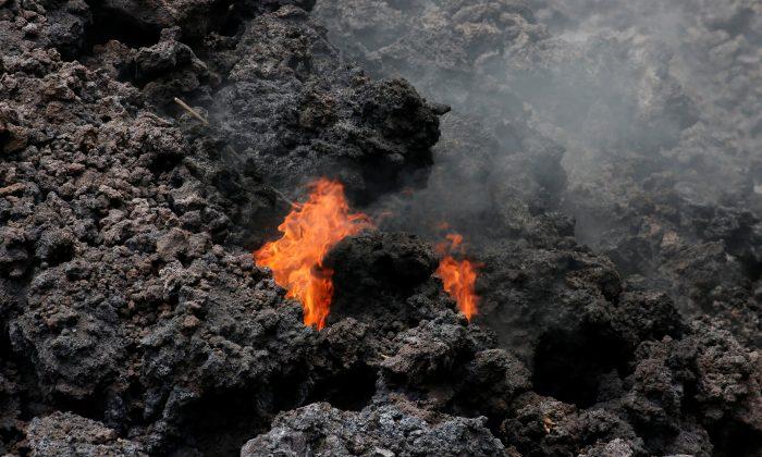 Hawaii Faces New Threat of Fumes From Volcano’s Lava
