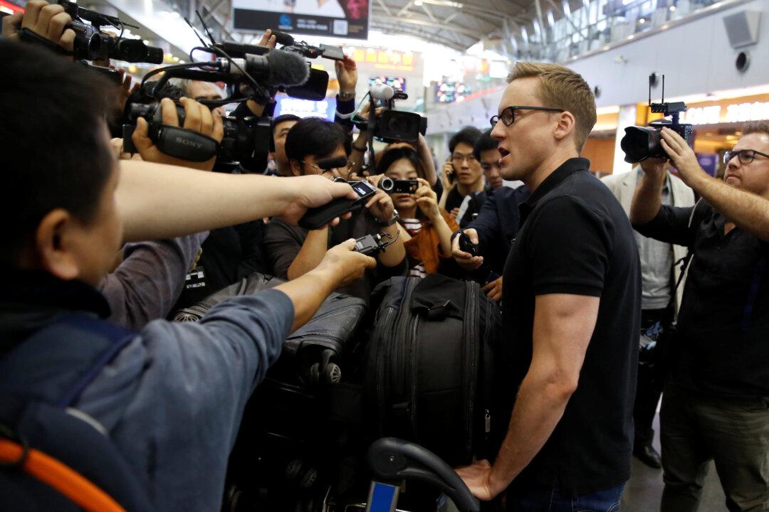 Foreign Media Arrive in North Korea To Witness Nuclear Shutdown