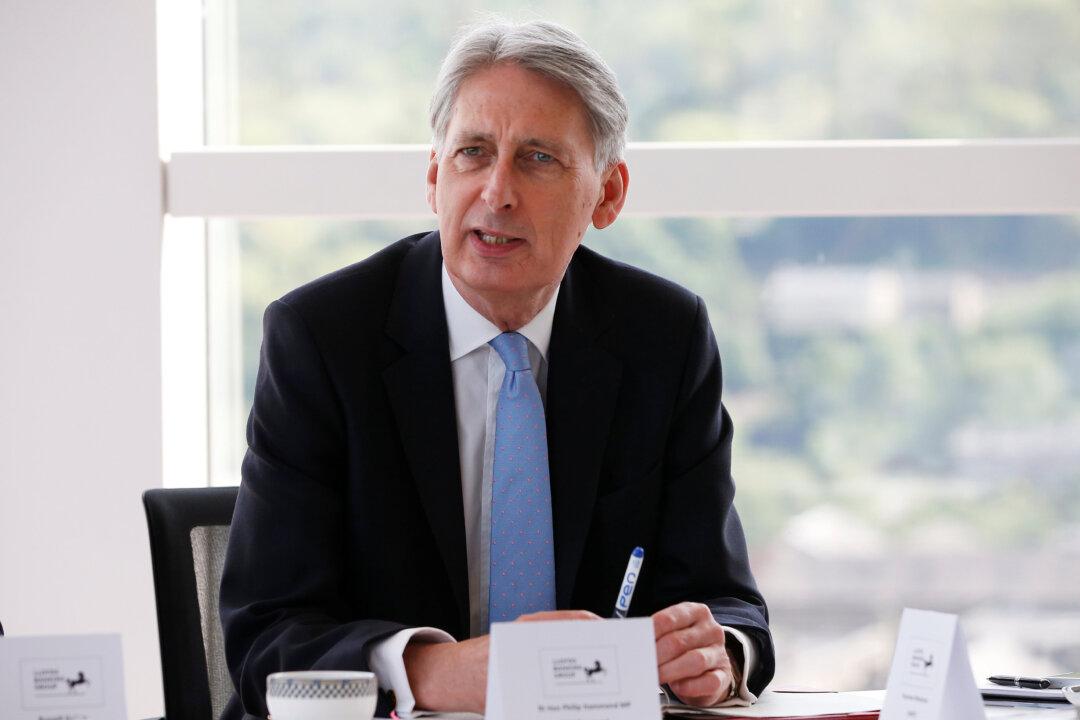 Britain Will Build Own Sat-Nav System If No Access to EU’s Galileo: Hammond