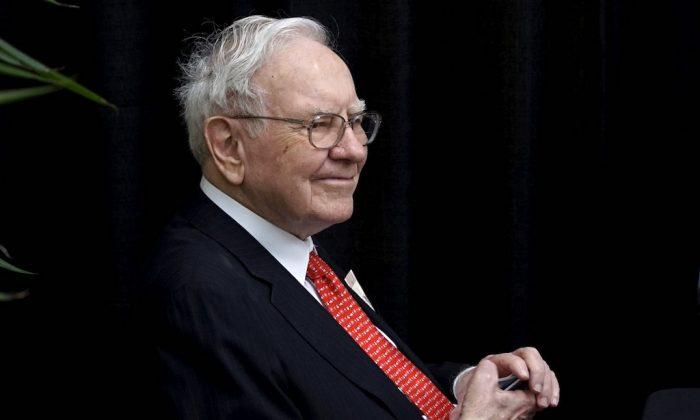 The Price for Lunch With Warren Buffett: $3,300,100