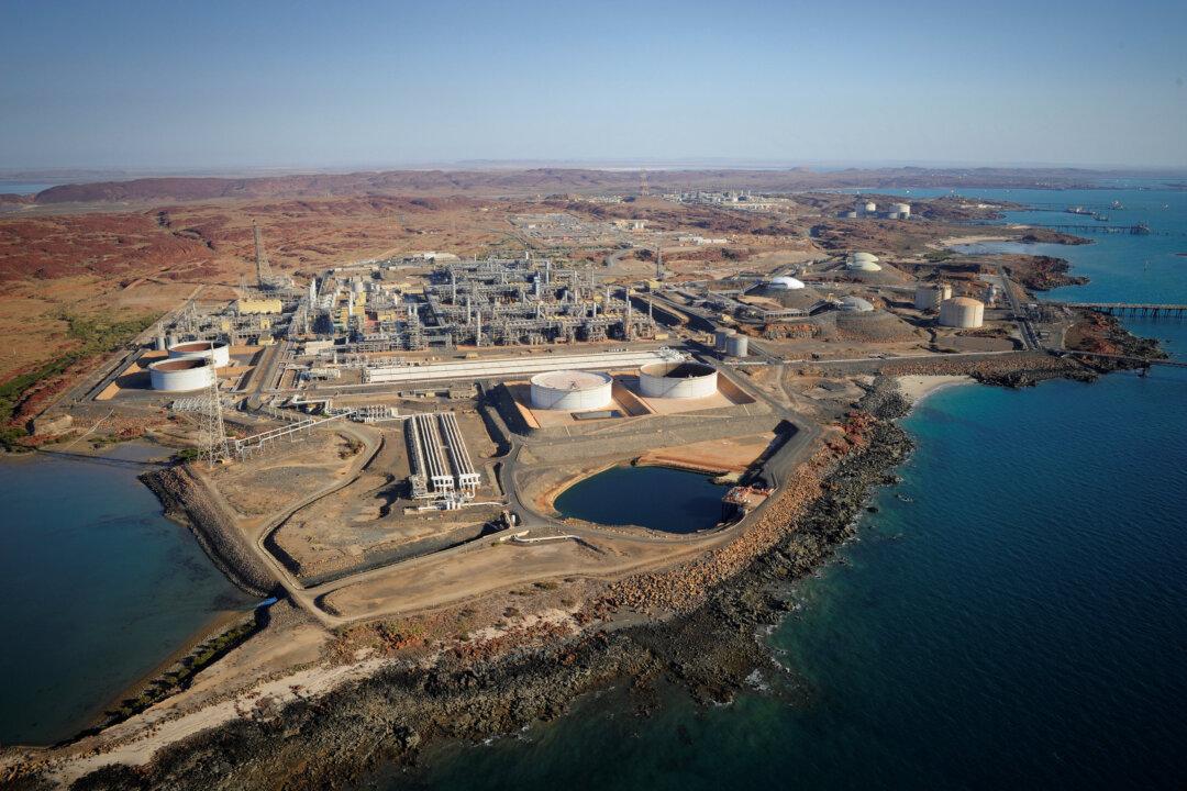 Chevron, Woodside Vie to Shape Australia’s LNG Sector