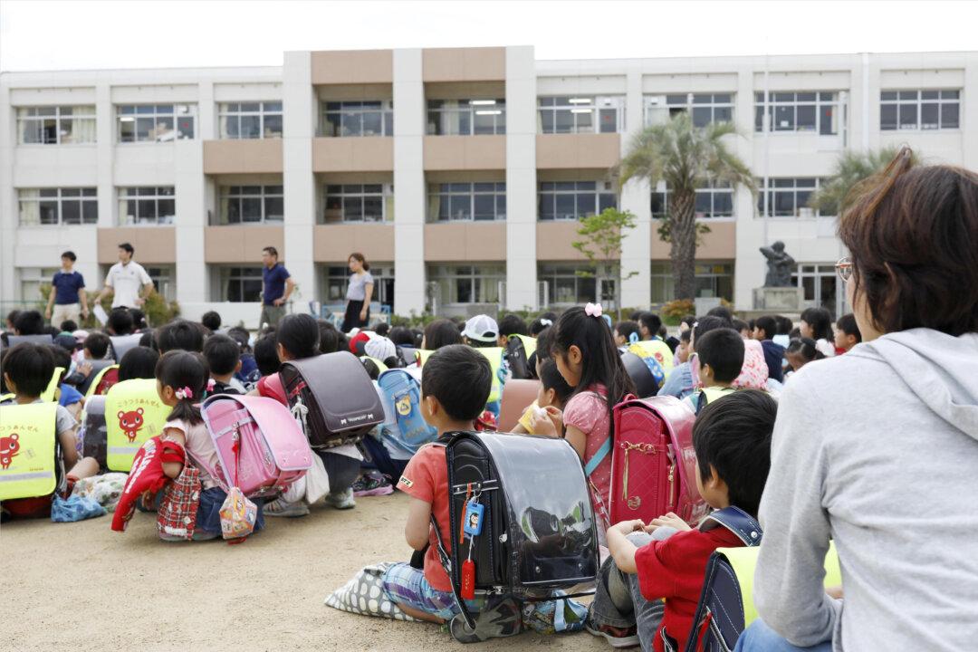 At Least 4 People Killed, More Than 200 Injured as Strong Quake Hits Japan