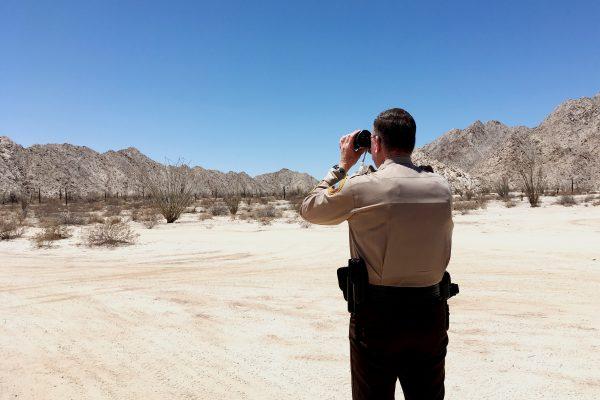 Sheriff Leon Wilmot searches for illegal activity in the desert by the U.S.-Mexico border near Yuma, Ariz., on May 25, 2018. (Charlotte Cuthbertson/The Epoch Times)