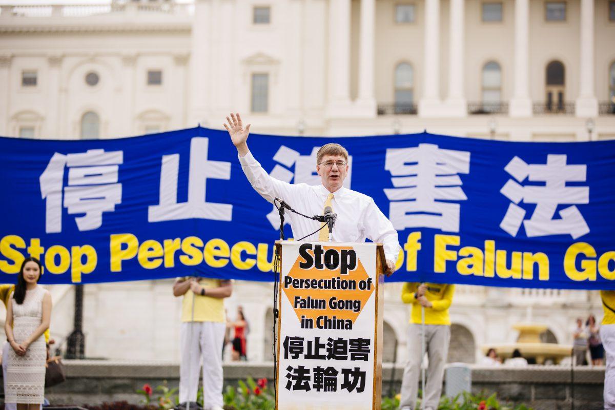 Rep. Keith Rothfus (R-Pa.) speaks at a rally calling for an end to the persecution of Falun Gong in China, on Capitol Hill on June 20, 2018. (Edward Dye/The Epoch Times)