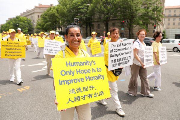 Cansin Goldring traveled from Melbourne, Australia, to join the Falun Dafa march in Washington on June 20, 2018. (Samira Bouaou/The Epoch Times)