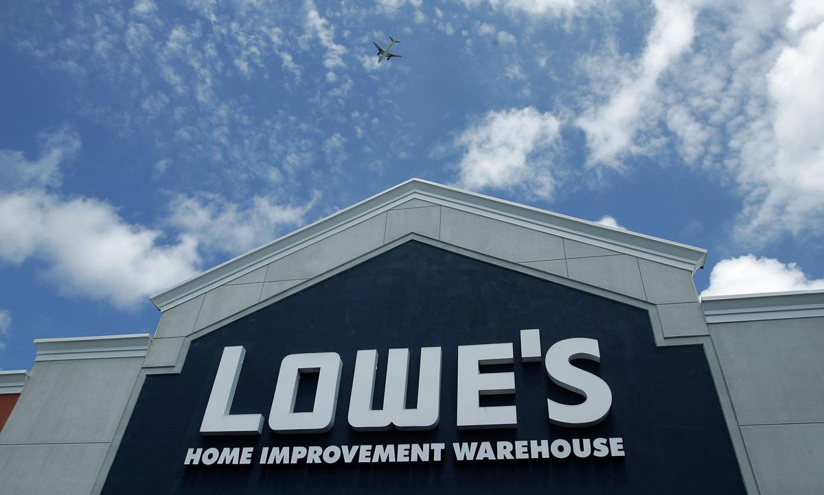 Lowe's in Western New York Forced to Shut Down Over Social Distancing Violations