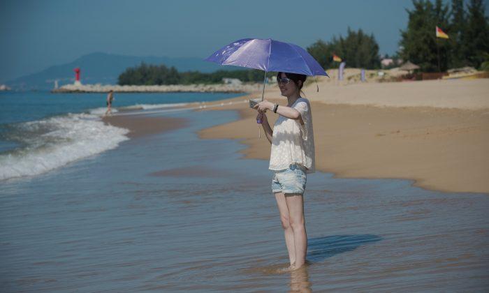 China’s Hainan backtracks on offer of censorship-free internet for foreign tourists