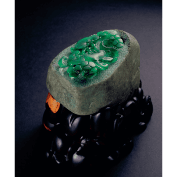 Jade in a "Lucky Fortune Stone." (Courtesy of Ying-Hsiang Hsu)