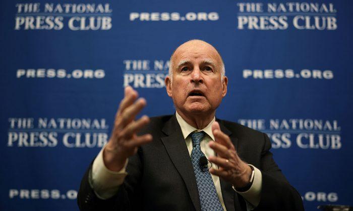 California Governor Pardons Refugees Slated for Deportation
