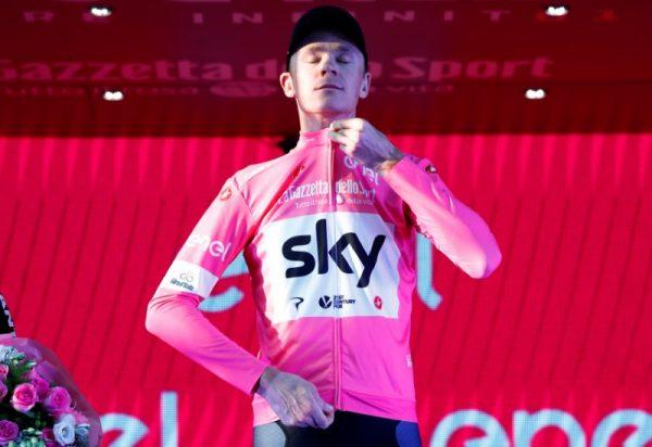 Team Sky's Chris Froome celebrates after winning the Giro d'Italia (Reuters/Alessandro Garofalo)