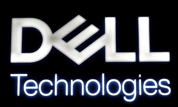 Dell Moves to Go Public, Spurns IPO