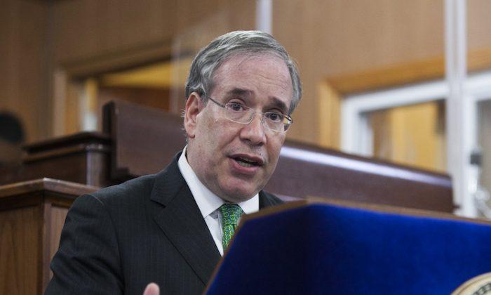 NYC Comptroller Says He'll Investigate How City Agencies Communicate After Lead Scandal