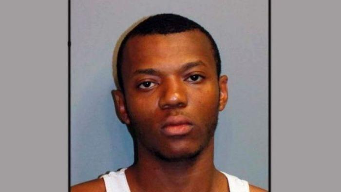 Dunkin' Donuts Worker Stabs Attacker in Self-Defense, Gets 18 Months in Prison