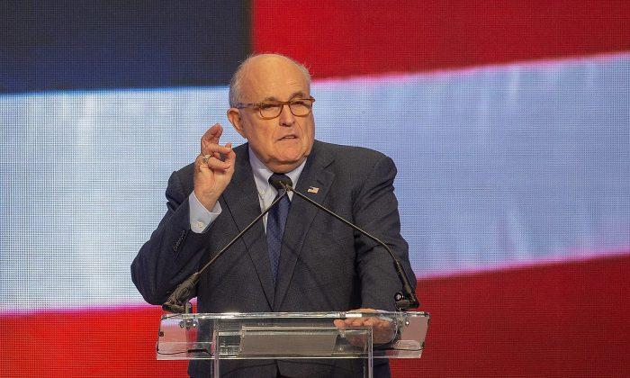 Rudy Giuliani Calls on Democrats to Apologize for Advanced Collusion Story: ‘SHAME on Them!’