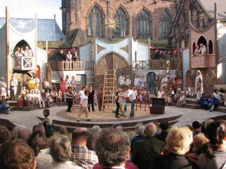 Chester’s mystery play performed outside of Chester Cathedral, in 2008. (Shricthism/Flickr, CC BY)