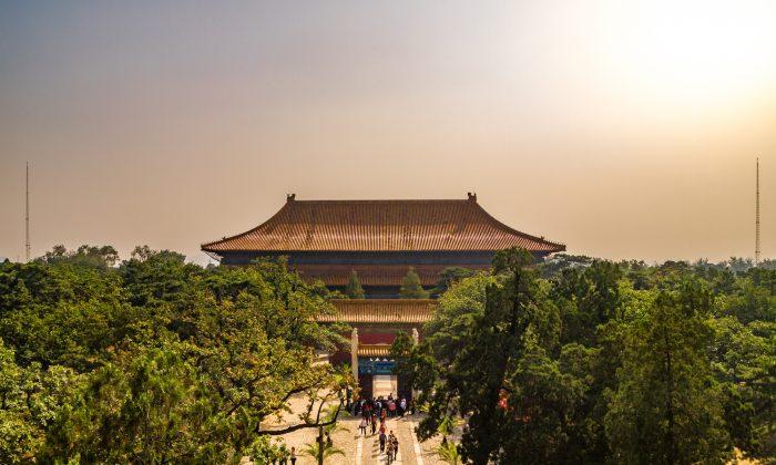 Tomb Raiders Sentenced for Looting Chinese Emperor Mausoleums