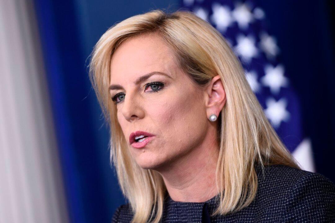 Burma, Laos Hit With Visa Restrictions After Rejecting Deportees From US