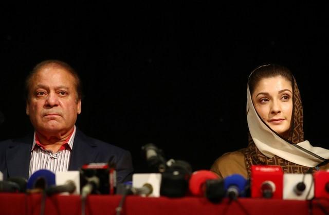 Ousted Pakistan PM Flying Home to Face Jail, Authorities Lock Down Lahore City