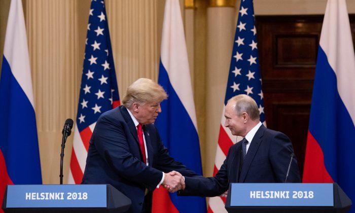 Trump Focuses on Peace Over Politics at Summit With Putin