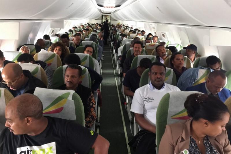 ‘Heartfelt Joy’ as First Ethiopia-Eritrea Flight in 20 Years Seals Peace Deal