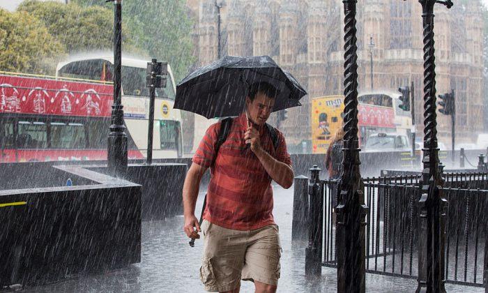 Rain on the Way: Thunderstorms to Hit London Amid Heatwave