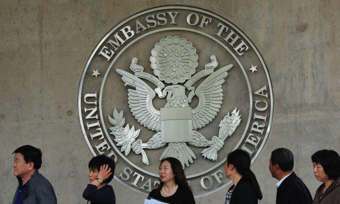 Chinese Scholars Denied Visas as US Administration Seeks to Curb Tech Transfer