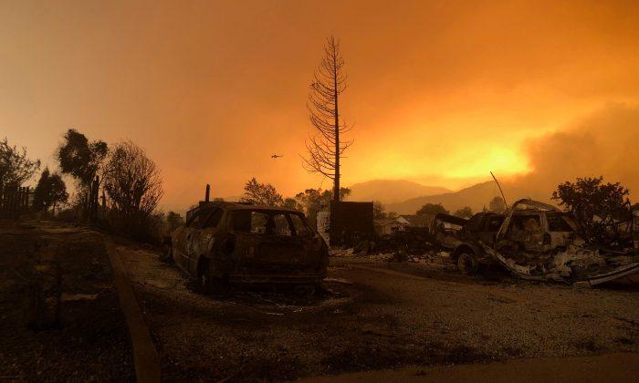 5 Dead as California Wildfire Consumes More Homes