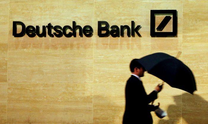 Deutsche Bank’s DWS Soars Most on Record on Allianz Interest