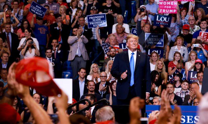 Trump Disparages Media During Pennsylvania Rally