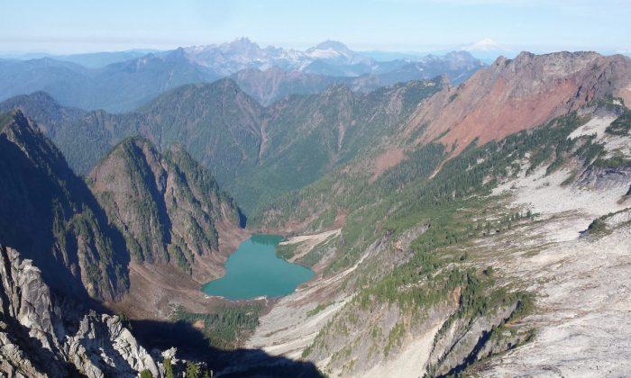 Search Continues for Missing Washington State Hiker