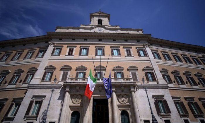 Italy Budget Talks Get Underway as Investors Serve up Warning