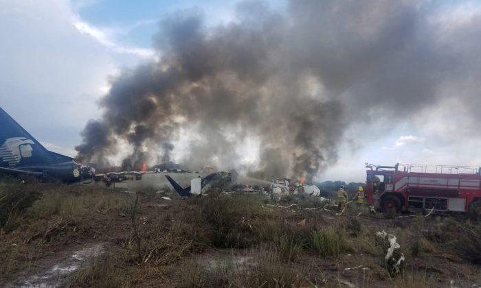11 US Passengers Sue Aeromexico Over Plane Crash